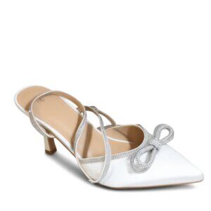 NIB Vetaste White Satin Crystal Bow Heels 9 Bridal Ankle Strap Stiletto